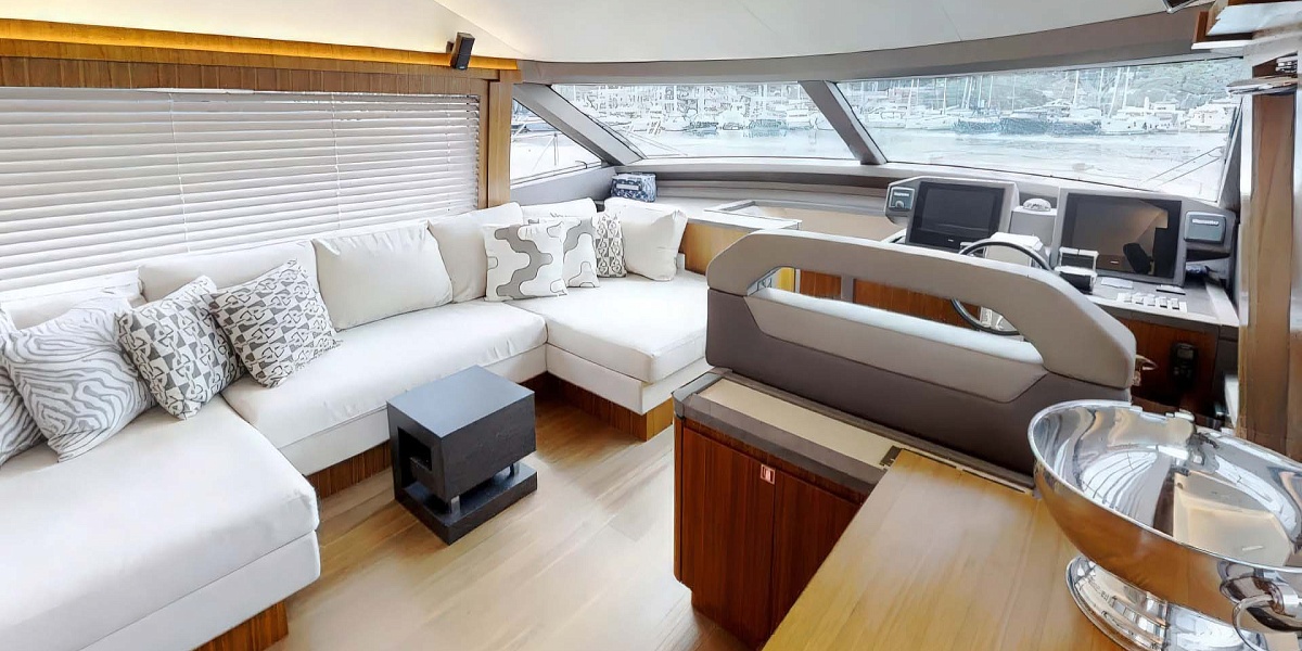 Аренда яхты Monte Carlo 65 на Лазурном берегу, Франция